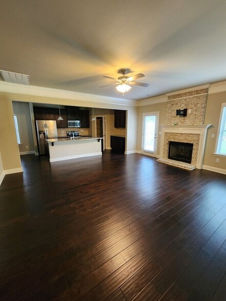 Building Photo - 5434 Bluebell Cir