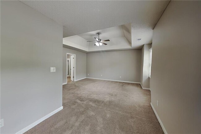 Building Photo - 360 Warrenton Dr