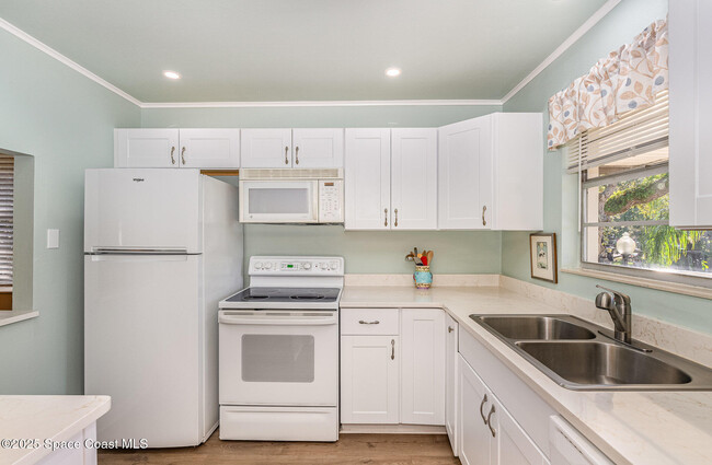 Building Photo - 291 Cape Shores Cir