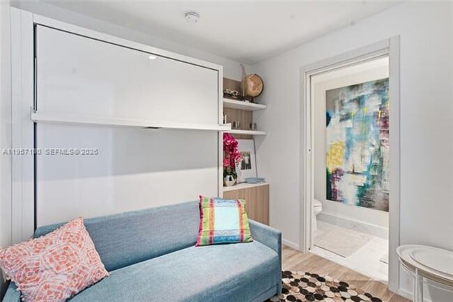 Building Photo - 801 S Miami Ave