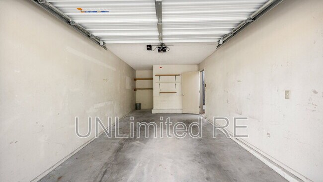 Building Photo - 1637 Canada Crescent