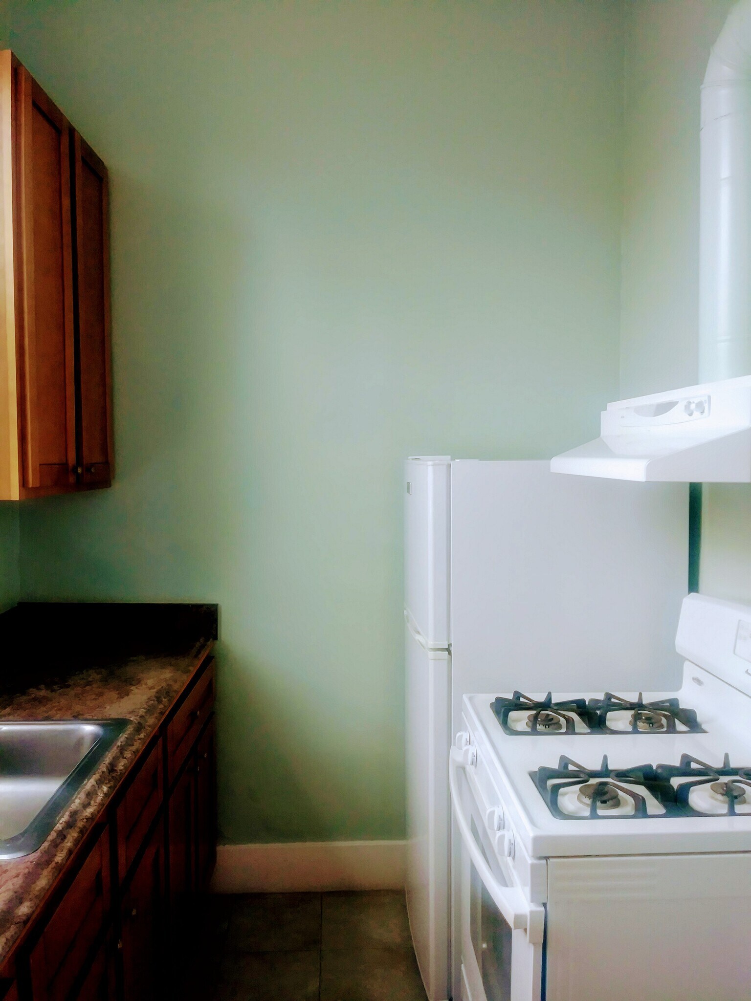 Building Photo - 485 40th St