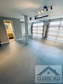 Building Photo - 133 Sunset Dr