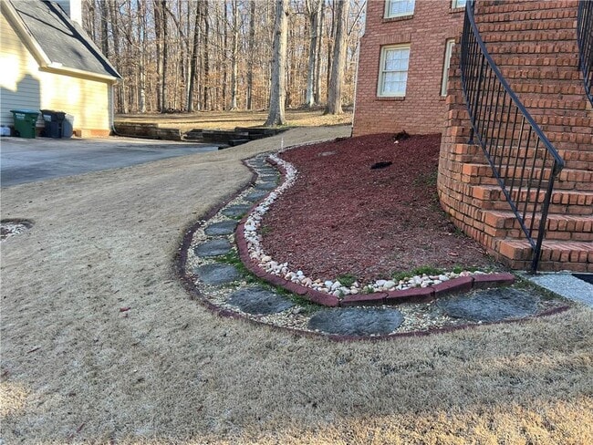 Building Photo - 3125 Brownwood Dr