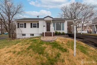 Building Photo - 339 Middle Rd