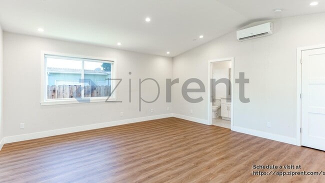Building Photo - 1339 Camellia Dr