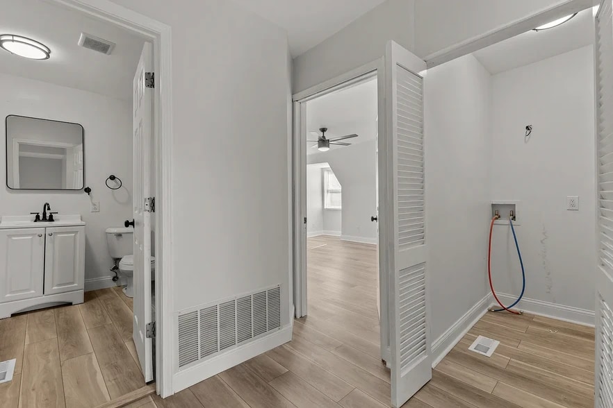 Building Photo - 3258 Ohio Ave