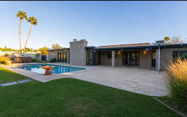 Building Photo - 5240 E Cholla St