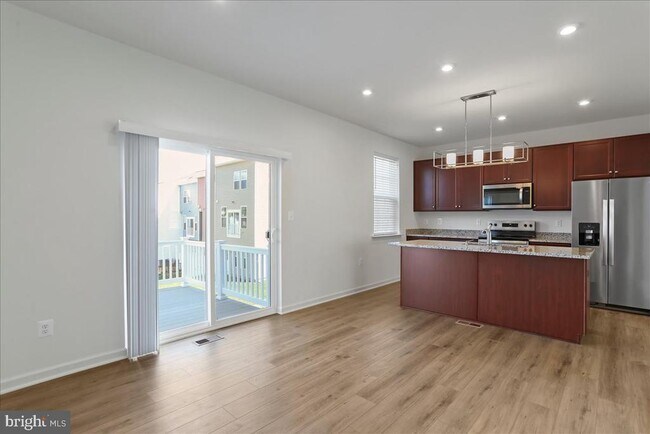 Building Photo - 100 Stafford Pl