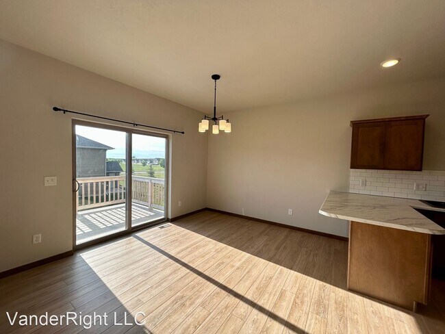 Building Photo - 4 br, 3.5 bath House - 3701 E Siasconset Pl