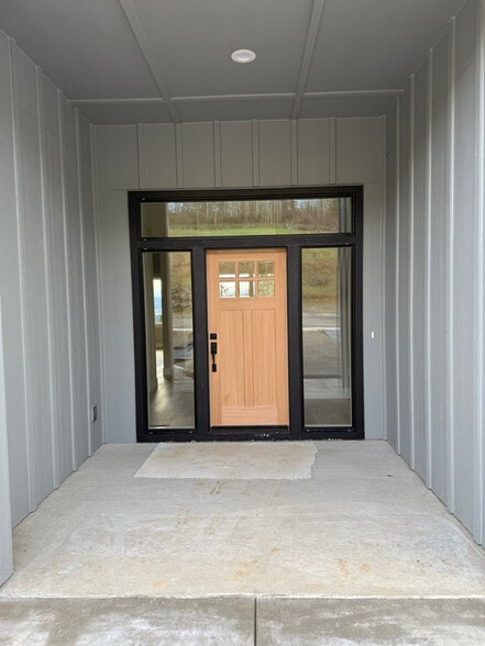 Building Photo - 226 Curtis Dr