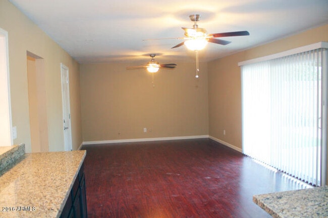 Building Photo - 8636 E Dianna Dr