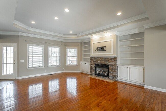 Building Photo - 8517 Horseshoe Bend Ln