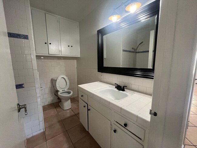 Building Photo - Located in the Heart of Tehachapi!
