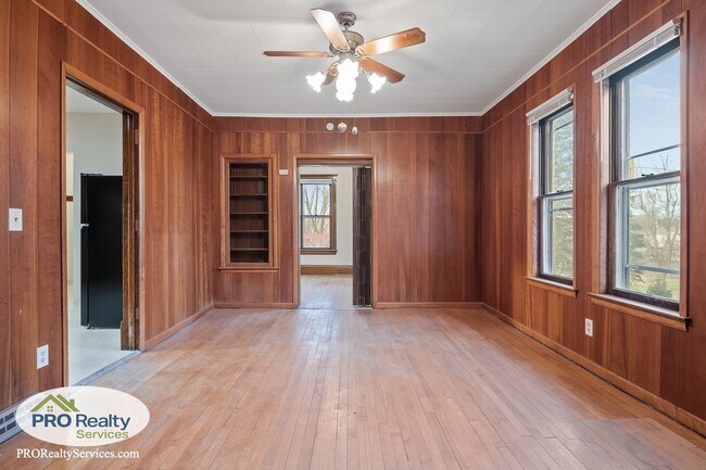 Building Photo - 4 Bedroom Home **50% off January's Rent with a January 2026 Move In**