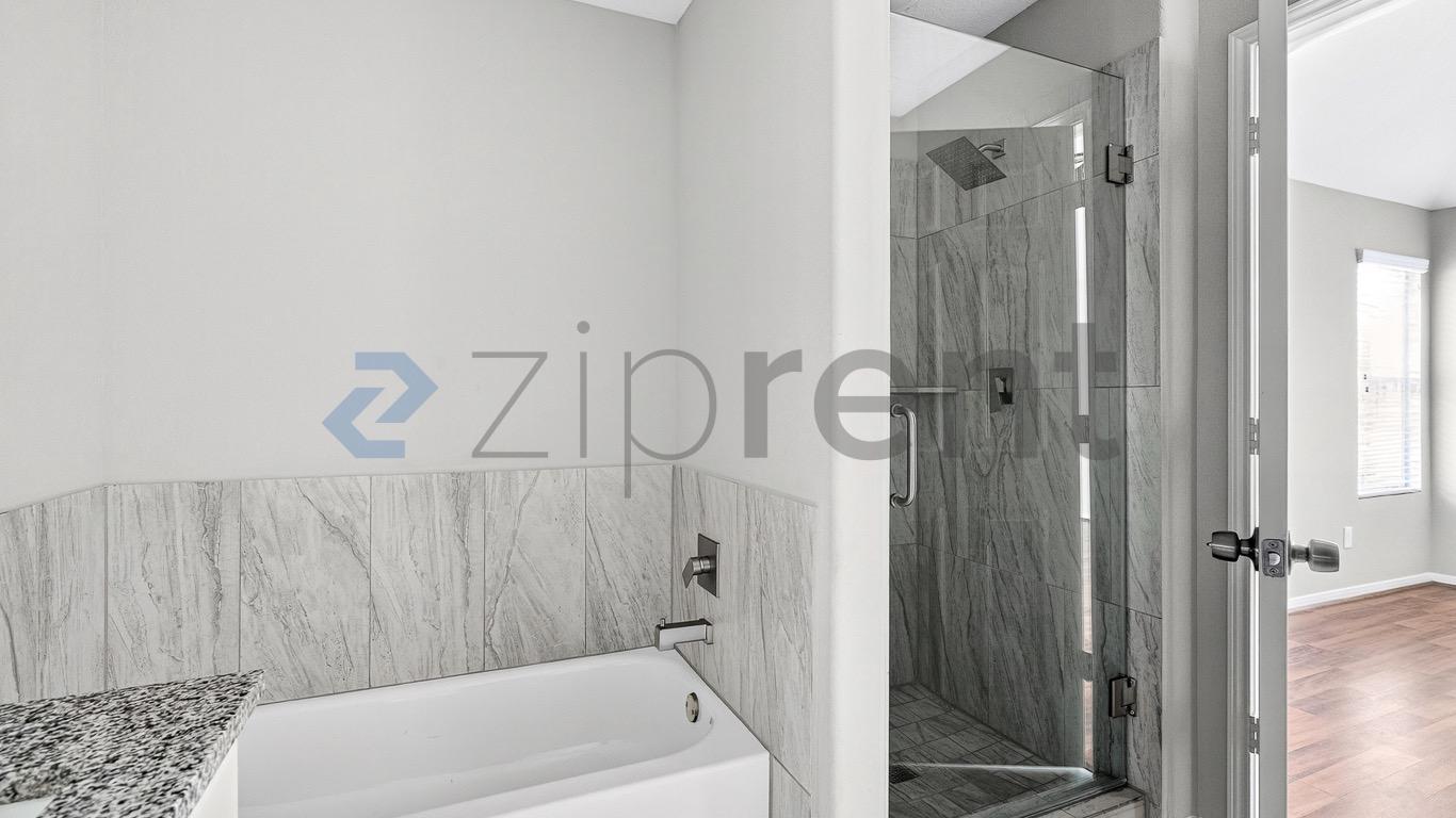 Building Photo - 5011 Ivy Fair Way