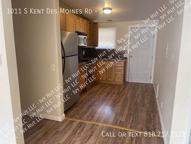 Building Photo - 1011 Kent Des Moines Rd