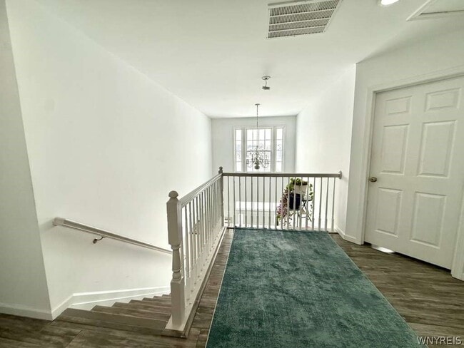 Building Photo - 2423 Purple Martin Ln