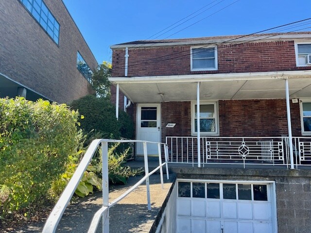 Building Photo - 4040 Ludwick St