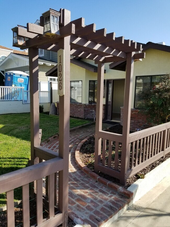 Building Photo - Three Bedroom Home + Detached Studio