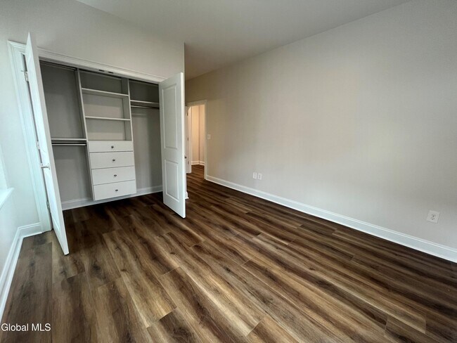 Building Photo - 60 Weibel Ave