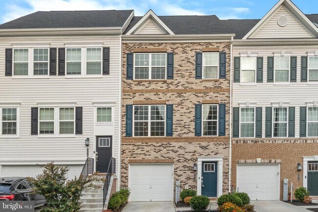 Building Photo - 8418 Kendall Ct