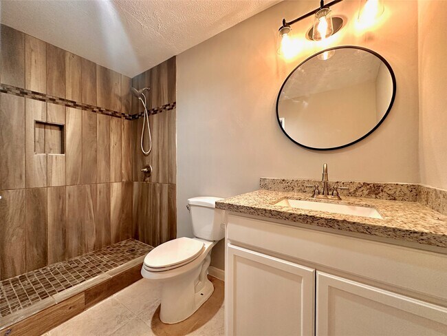 Building Photo - 5818 Evening Shadows Ln