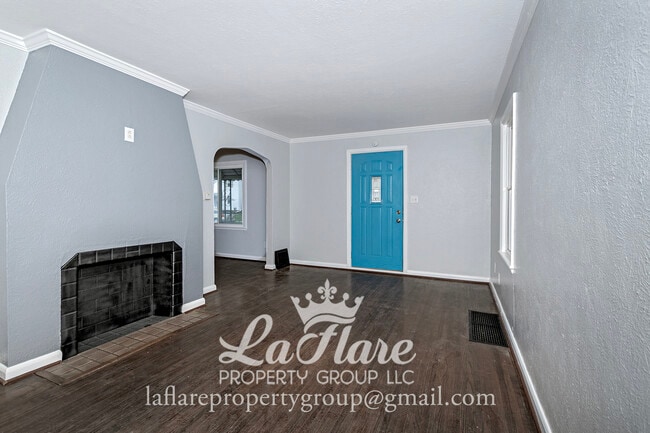 Building Photo - 4456 N Haven Ave