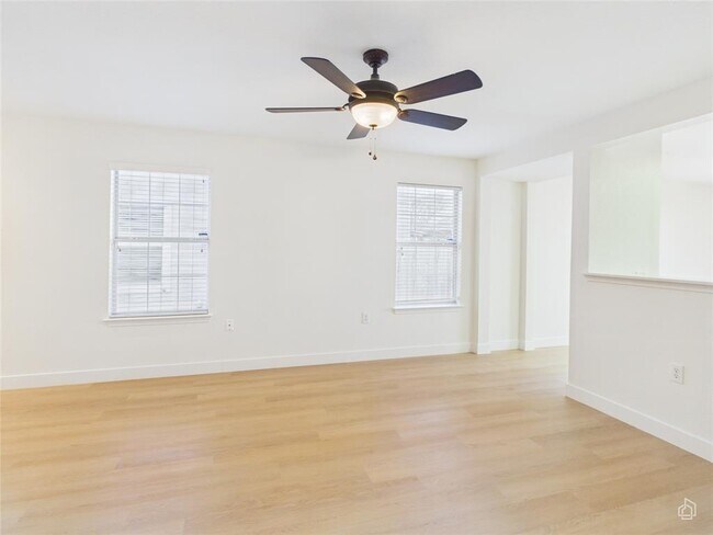 Building Photo - 6824 Walkup Ln