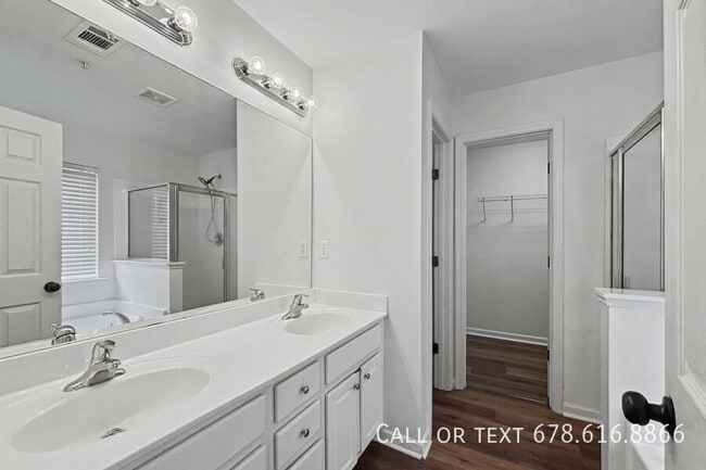 Building Photo - 2054 Appaloosa Way