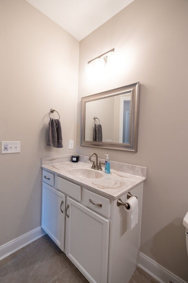 Building Photo - Beautiful 4-Bedroom Home with Bonus Room