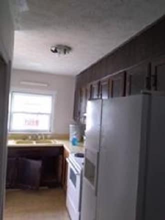 Building Photo - 200 S 16th St