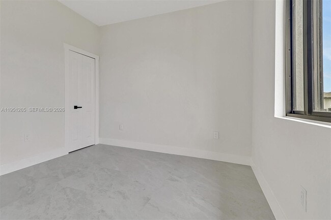 Building Photo - 4501 15th St SW