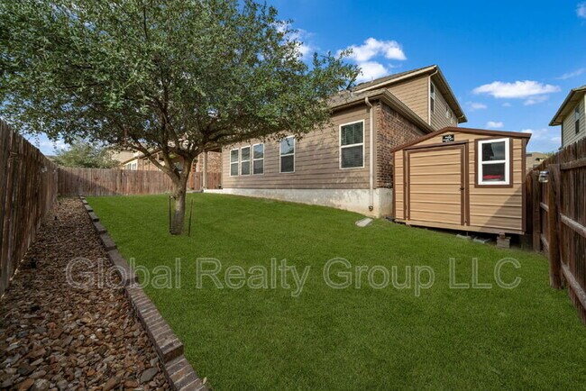 Building Photo - 3124 Half Moon Dr