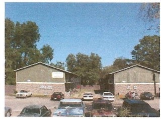 Primary Photo - Geneva Arms