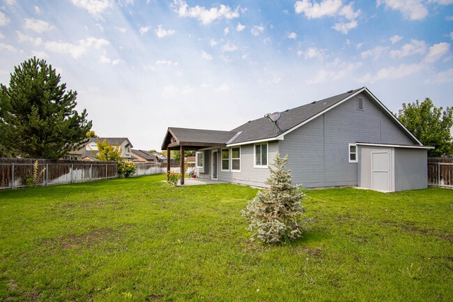 Building Photo - 3916 Kirby Cir