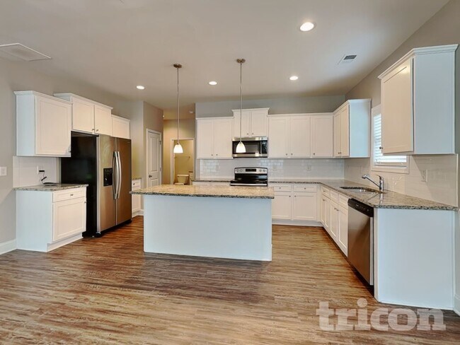 Building Photo - 4872 Tower View Trail