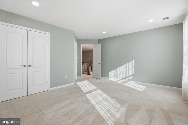 Building Photo - 18136 Hayloft Dr