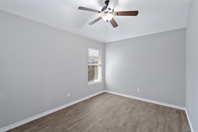 Building Photo - 1083 Zeus Cir