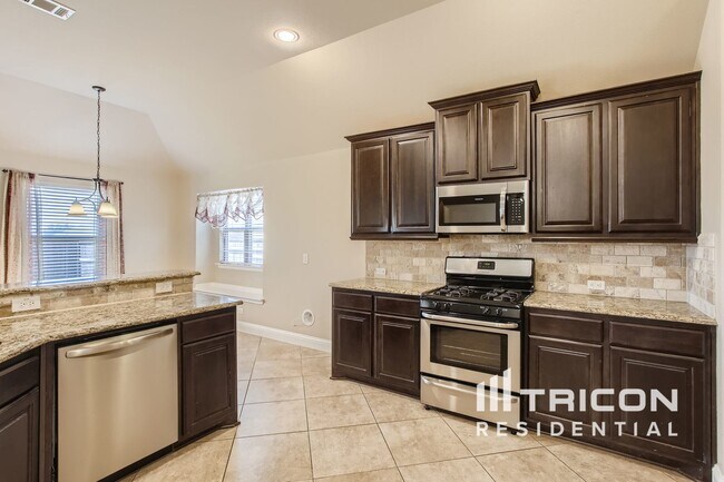 Building Photo - 221 Eagle Ridge Rd