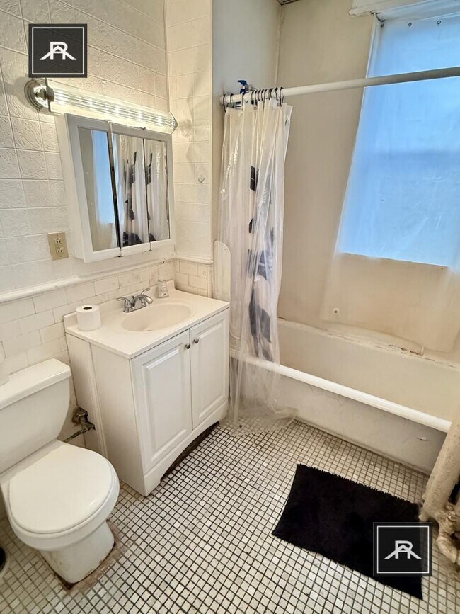 Building Photo - 2 bedroom in Allston MA 02134