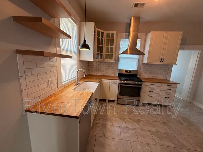 Building Photo - 2023 Higbee Ave