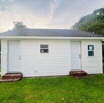 Building Photo - 228 Amelia St