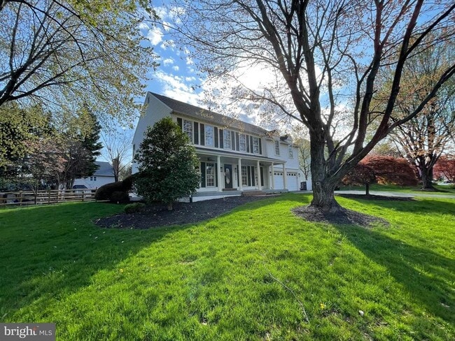 Building Photo - 9440 Flowerden Ln