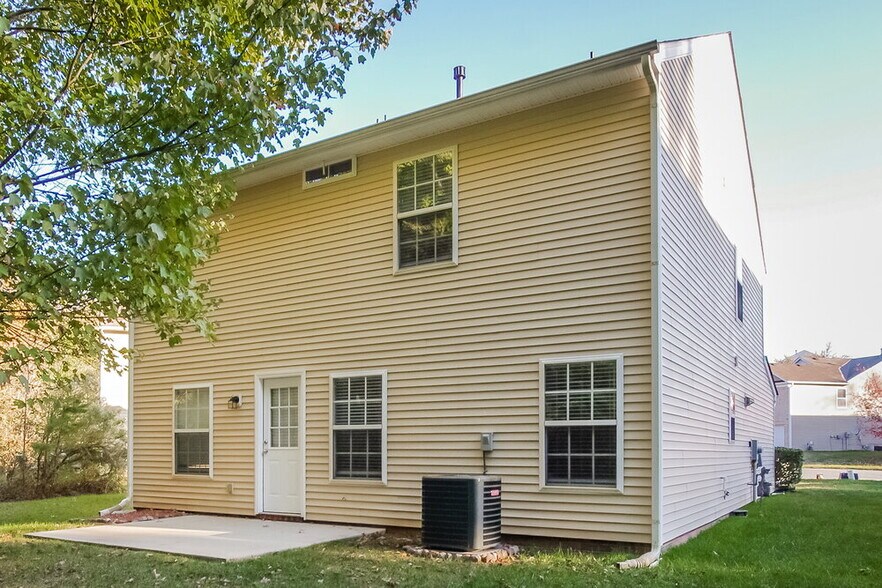 Building Photo - 1209 Willow Bridge Ct