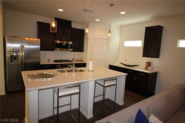 Building Photo - 10086 Emerald Edgewater Ct