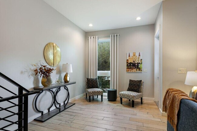 Building Photo - 3737 Bienville Ave