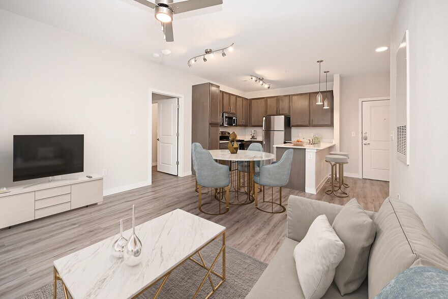 Building Photo - Reserve at San Marcos