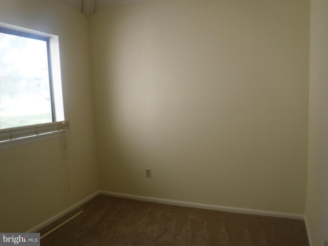 Building Photo - 1302 Afton Ct