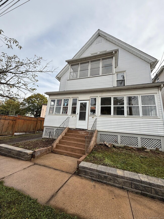 Building Photo - 79 Spring St